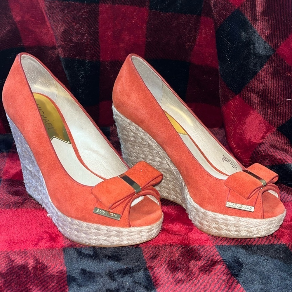 MICHAEL KORS MEG 7M Wedges SUEDE Heels ORANGE Open Toes Peep Platforms Shoes - Picture 13 of 15